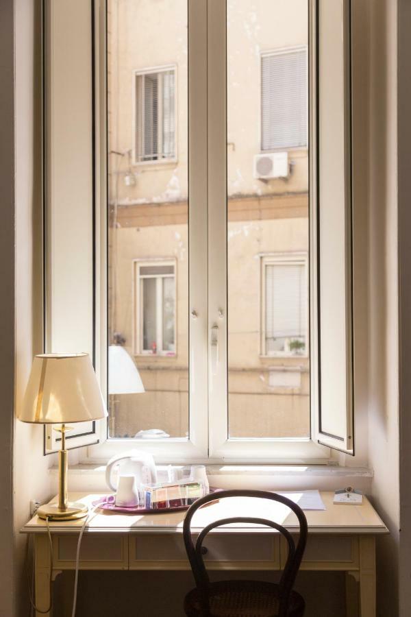 Bianchi Mediterranei B&B Naples Exterior photo